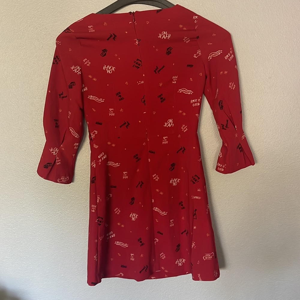 Red Dress - Picture 5 of 6